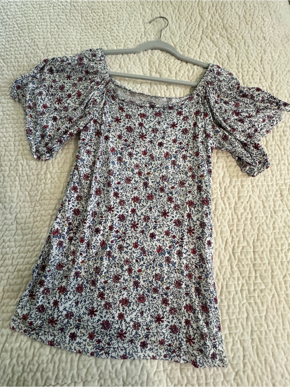 LOFT White Floral Off-Shoulder Shirt with Floral Pattern